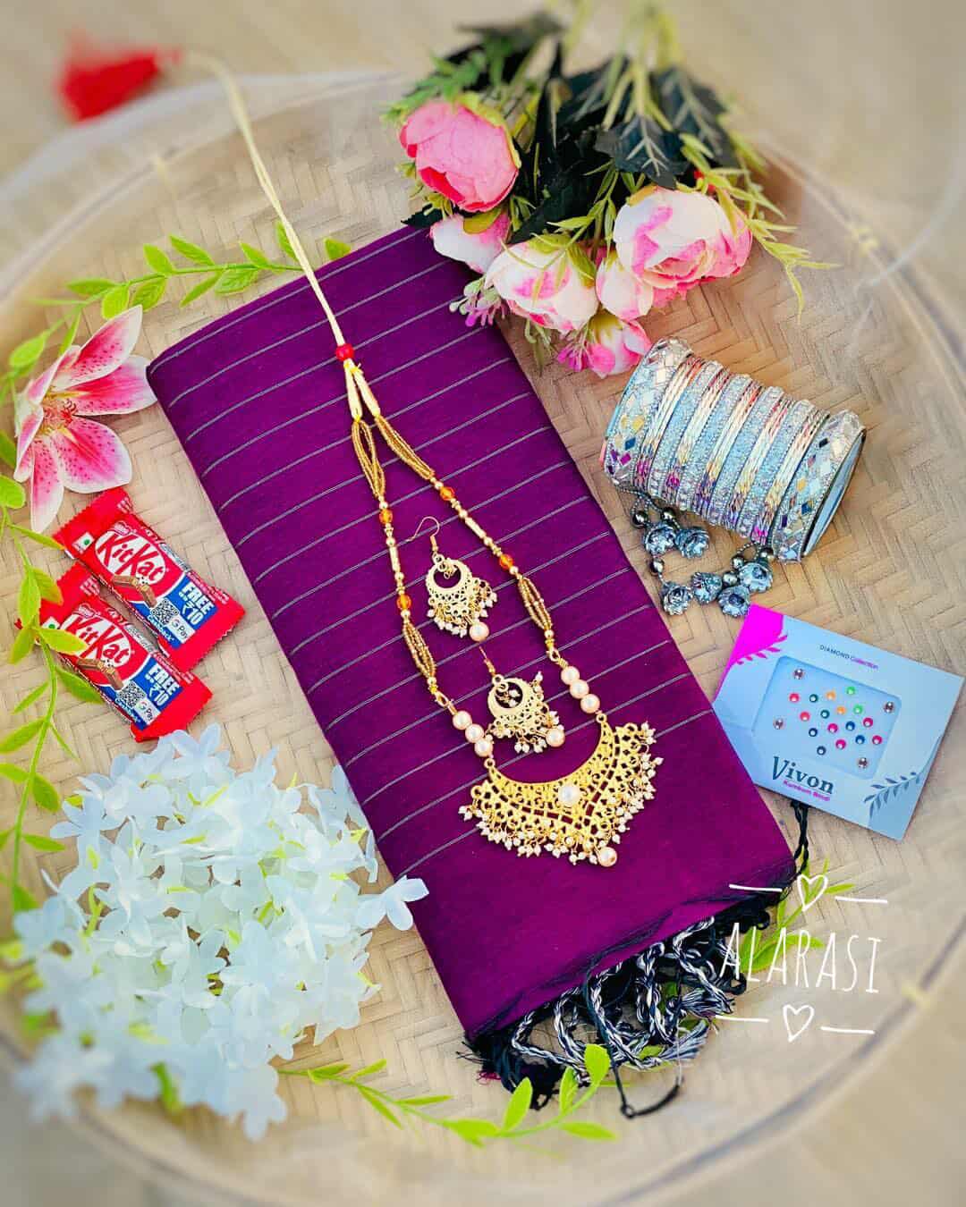 চুমকি শাড়ি কম্বো