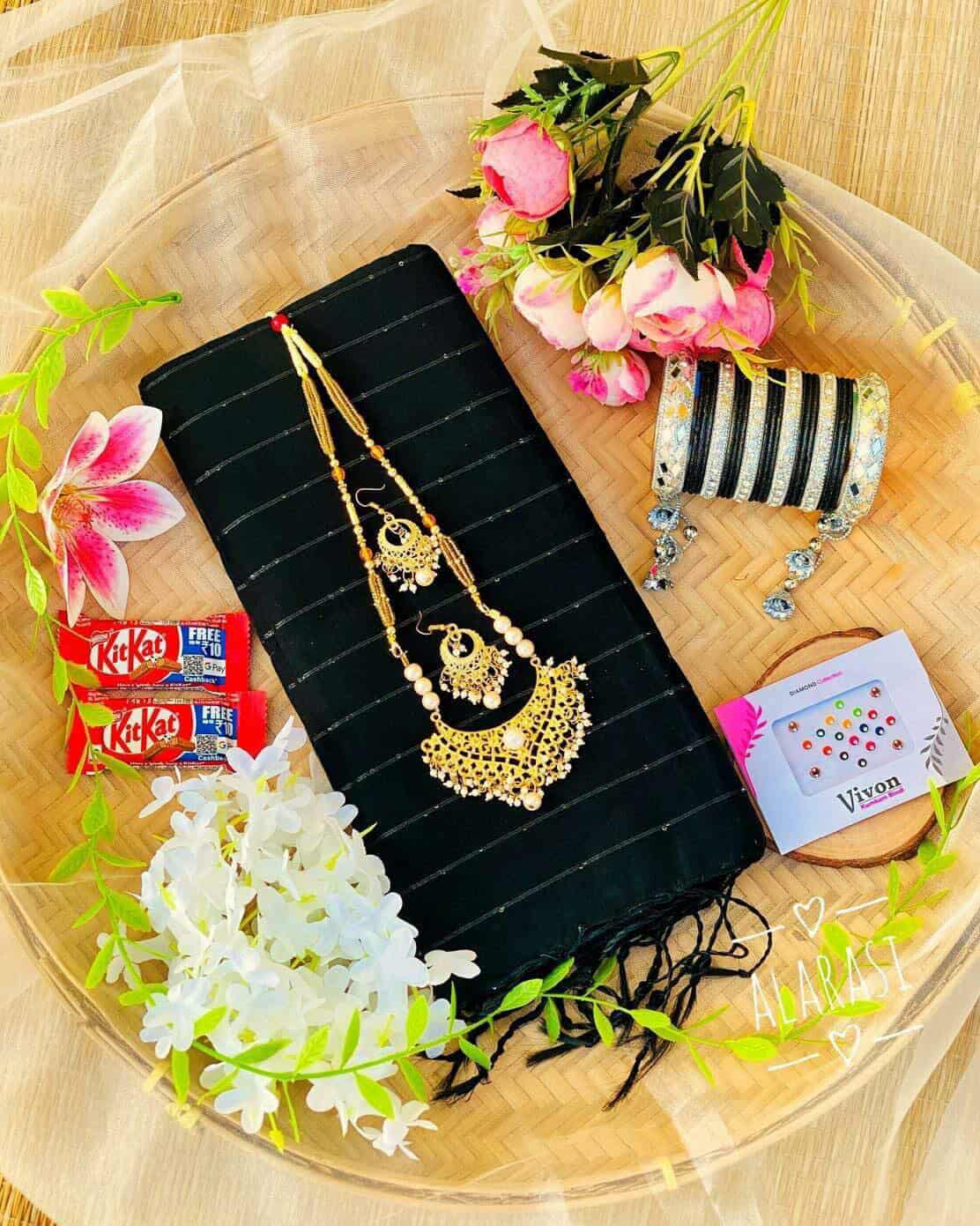 চুমকি শাড়ি কম্বো