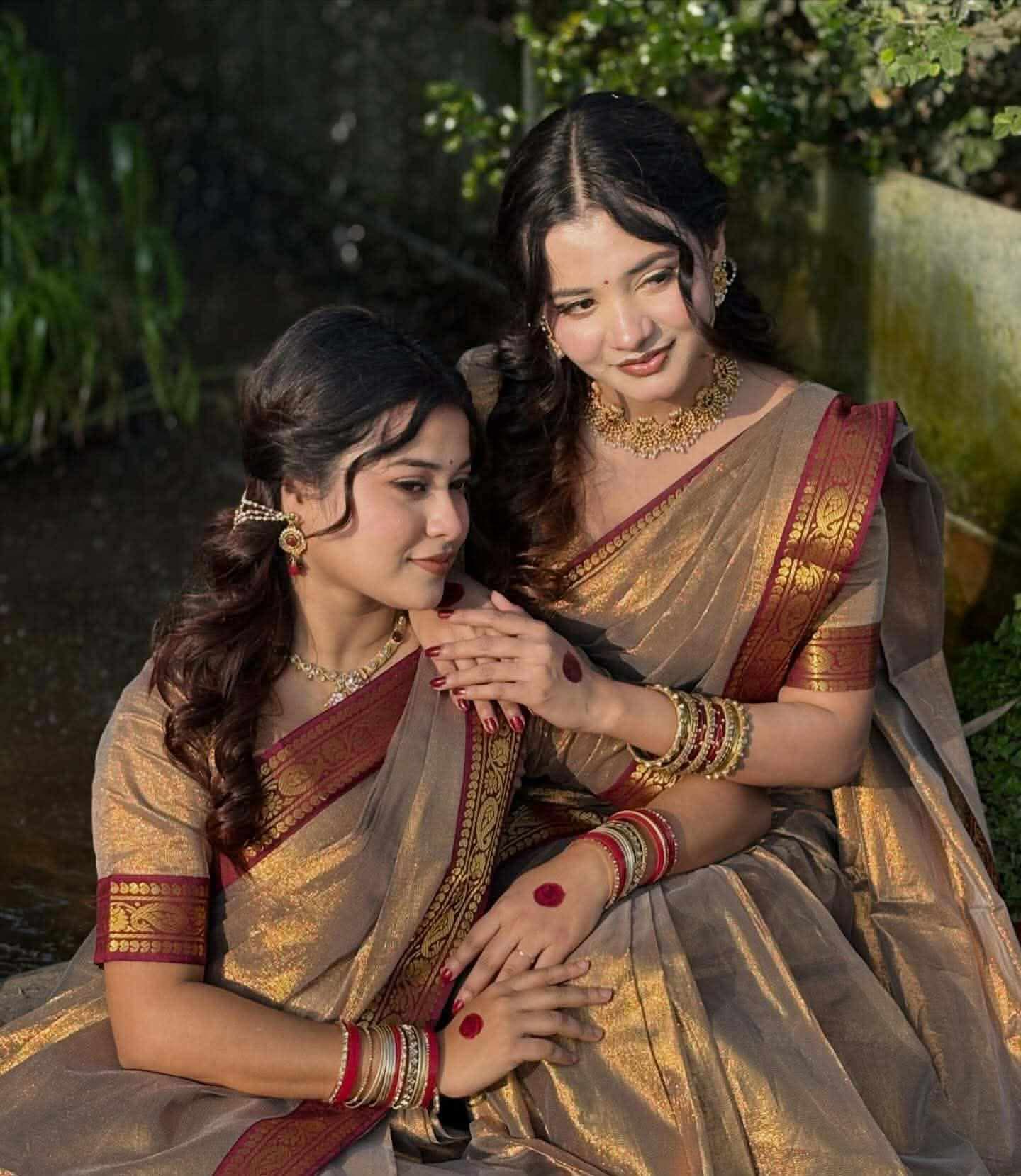 ইন্ডিয়ান ইন্সপায়ার্ড লামা স্লিক  শাড়ি
