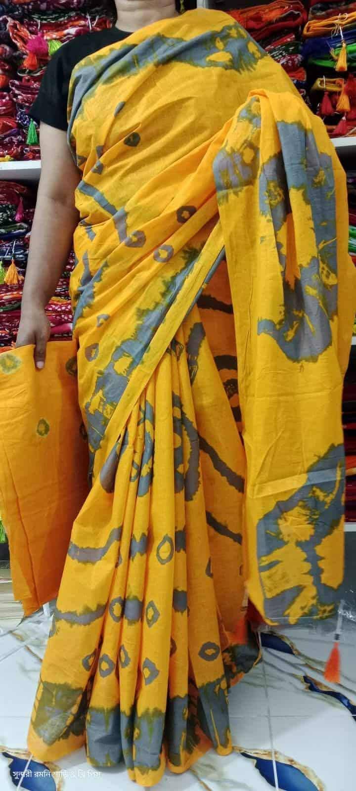 বাটিক প্রিন্ট শাড়ি